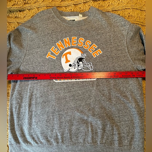 Tailgate, University of Tennessee Volunteer Sweatshirt - Picture 2 of 3